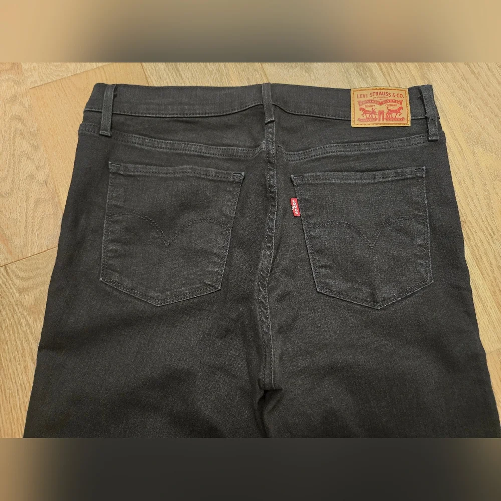 Levi's Black Slim Fit Jeans Versatile Style - Picture 8 of 10
